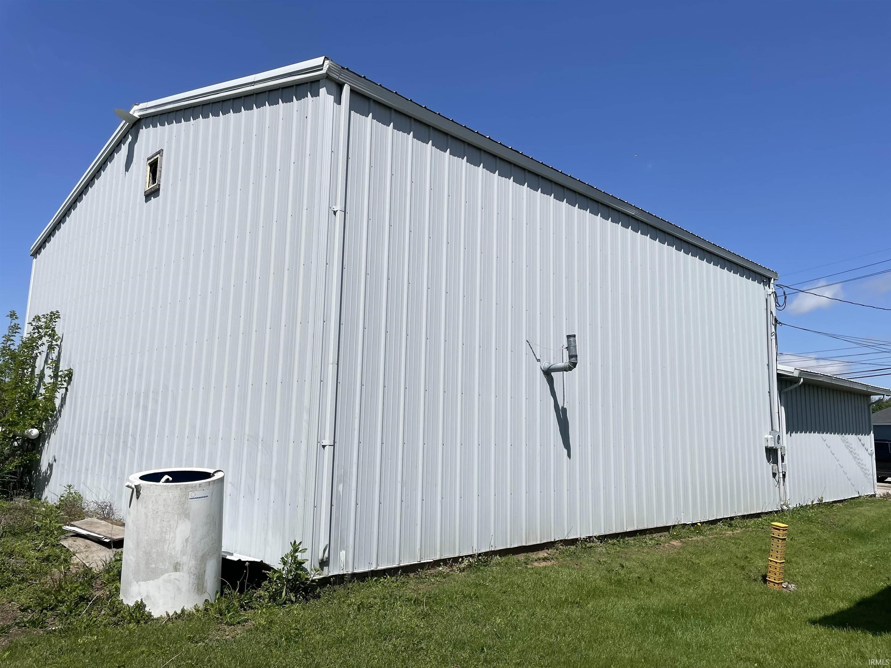 2207 Indianapolis Road