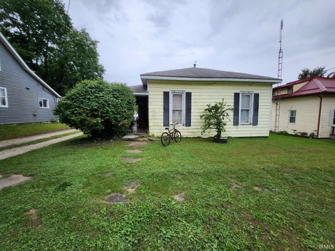 Tiny photo for 62 N Jackson Street, Andrews, IN 46702 (MLS # 202641019)