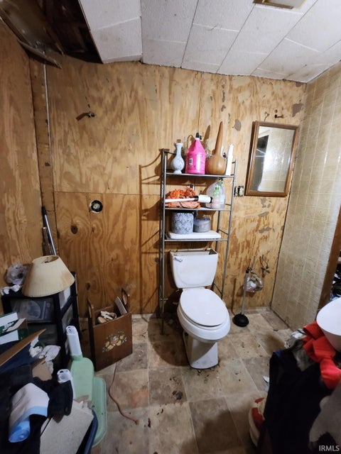 Tiny photo for 62 N Jackson Street, Andrews, IN 46702 (MLS # 202641019)