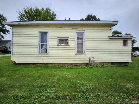 Tiny photo for 62 N Jackson Street, Andrews, IN 46702 (MLS # 202641019)