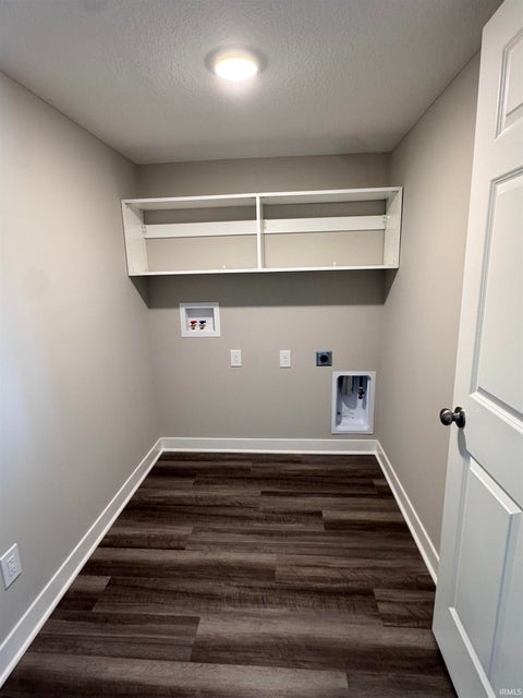 Tiny photo for 2079 Willow Bend, Huntington, IN 46750 (MLS # 202543368)