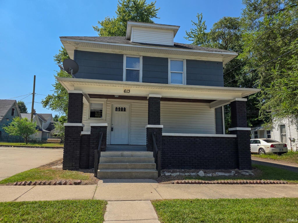 Photo of 613 9th Street, Elkhart, IN 46516 (MLS # 202635601)