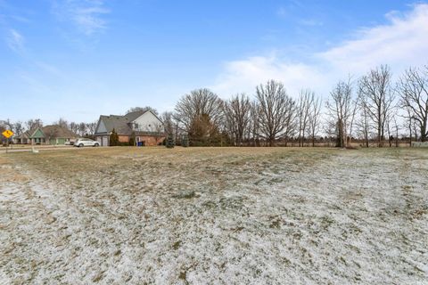 Tiny photo for 2022 Cameron Drive, Kokomo, IN 46902 (MLS # 202601667)