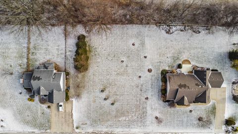 Tiny photo for 2022 Cameron Drive, Kokomo, IN 46902 (MLS # 202601667)