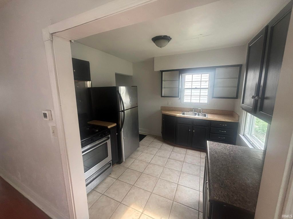 Photo of 1028 Covert Avenue, Evansville, IN 47713 (MLS # 202620100)