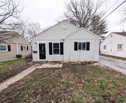 Photo of 1407 W HAVENS Street, Kokomo, IN 46901 (MLS # 202607795)