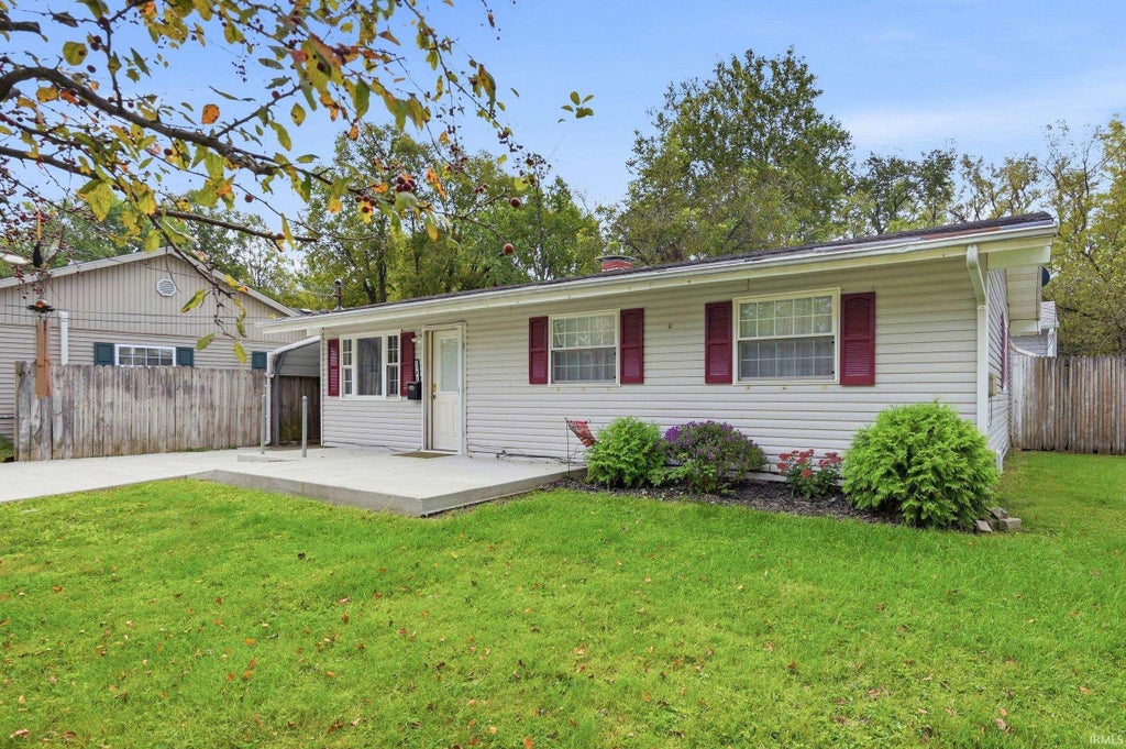 Photo of 2501 W Oliver Drive, Muncie, IN 47302 (MLS # 202641792)