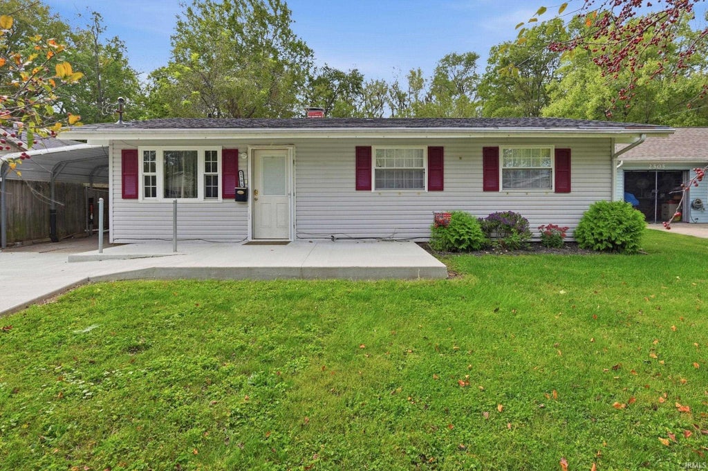 Photo of 2501 W Oliver Drive, Muncie, IN 47302 (MLS # 202641792)