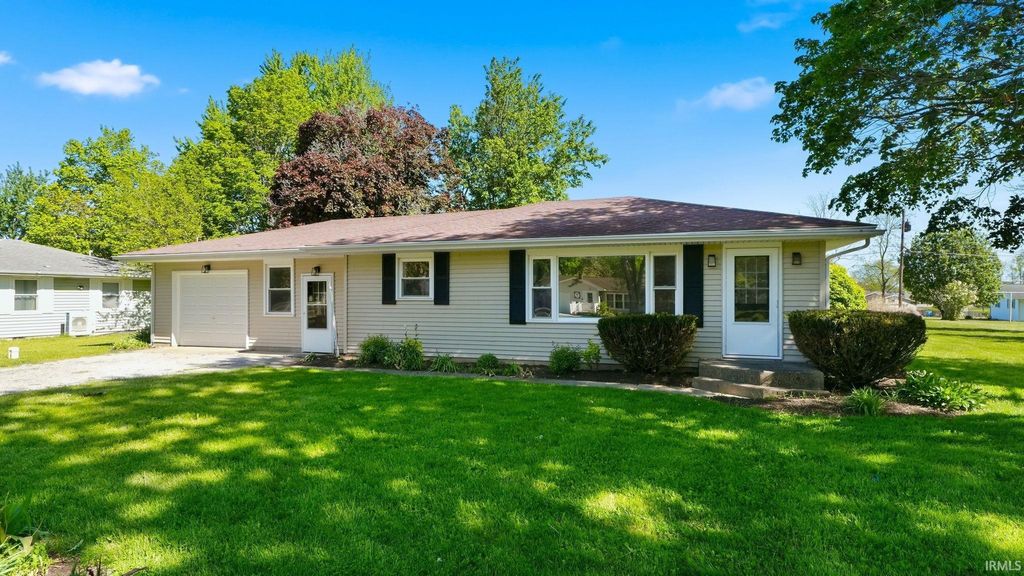 Photo of 9075 E Orchard Lane, Churubusco, IN 46723 (MLS # 202619096)