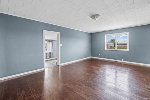 Tiny photo for 3825 S County Road 400 W, Logansport, IN 46947 (MLS # 202610423)