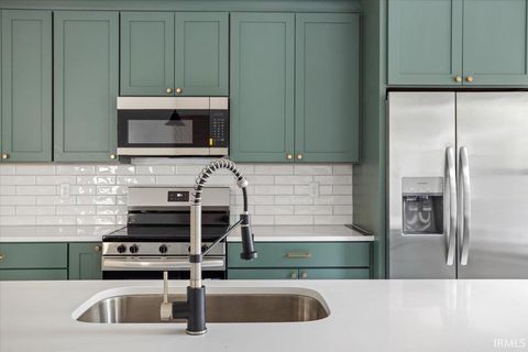 Tiny photo for 603 S 3rd Street, Lafayette, IN 47905 (MLS # 202543783)