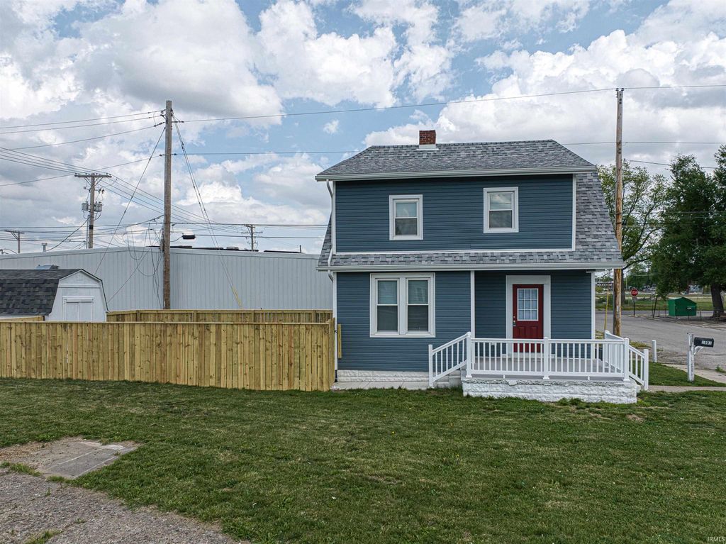 Photo of 1501 Stringtown Road, Evansville, IN 47711 (MLS # 202613910)