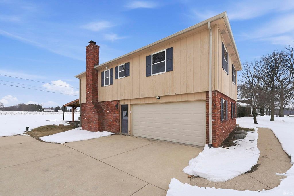 Photo of 2032 Old Oak Drive, West Lafayette, IN 47906 (MLS # 202603958)