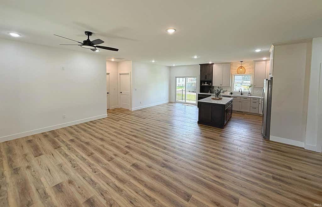 Photo of 405 SE 12th Street, Washington, IN 47501 (MLS # 202629731)