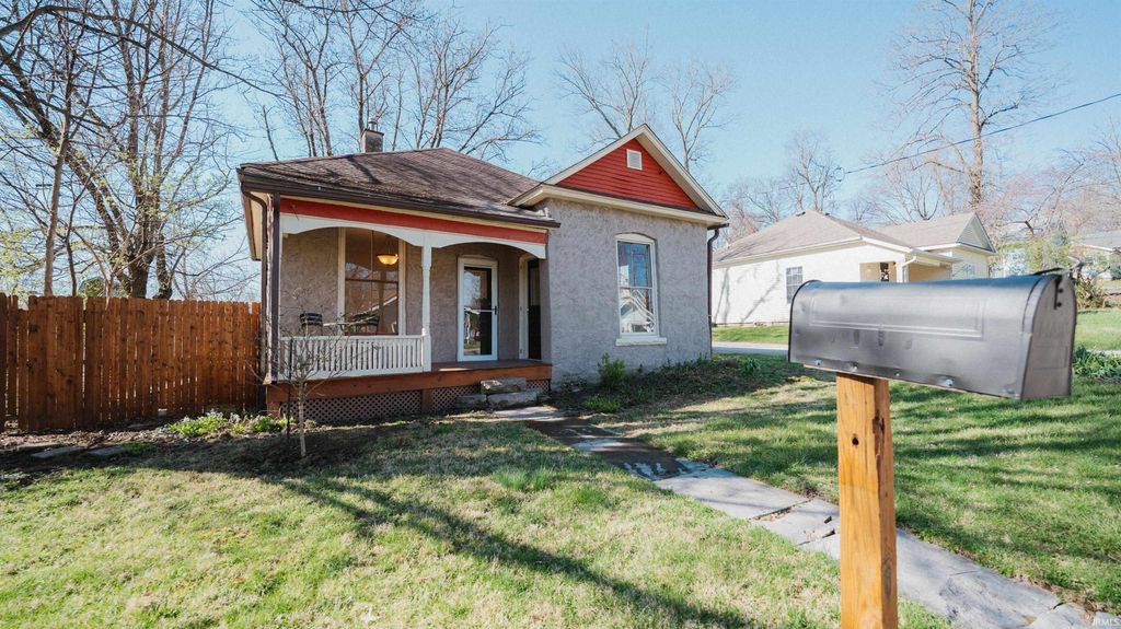 Photo of 1605 W 7th Street, Bloomington, IN 47404 (MLS # 202611159)