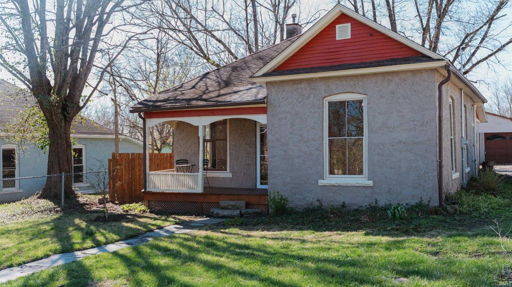 Photo of 1605 W 7th Street, Bloomington, IN 47404 (MLS # 202611159)