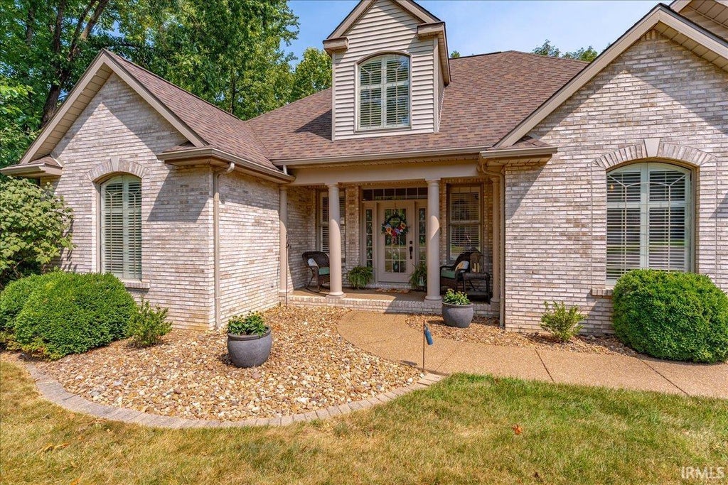 Photo of 236 Knollview Drive, Evansville, IN 47711 (MLS # 202633540)
