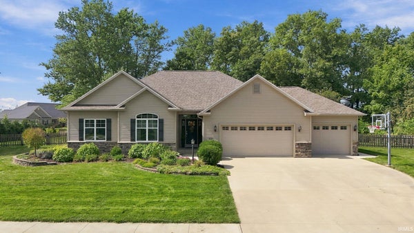 326 OAK FOREST DR, BLUFFTON, IN 46714 - Image 5f7c743952c7e65278ee4e35e34eae1d/17360606