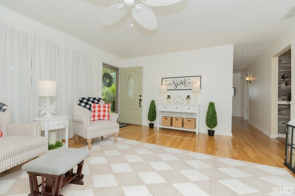 Photo of 1800 N Thomas Avenue, Evansville, IN 47711 (MLS # 202620732)