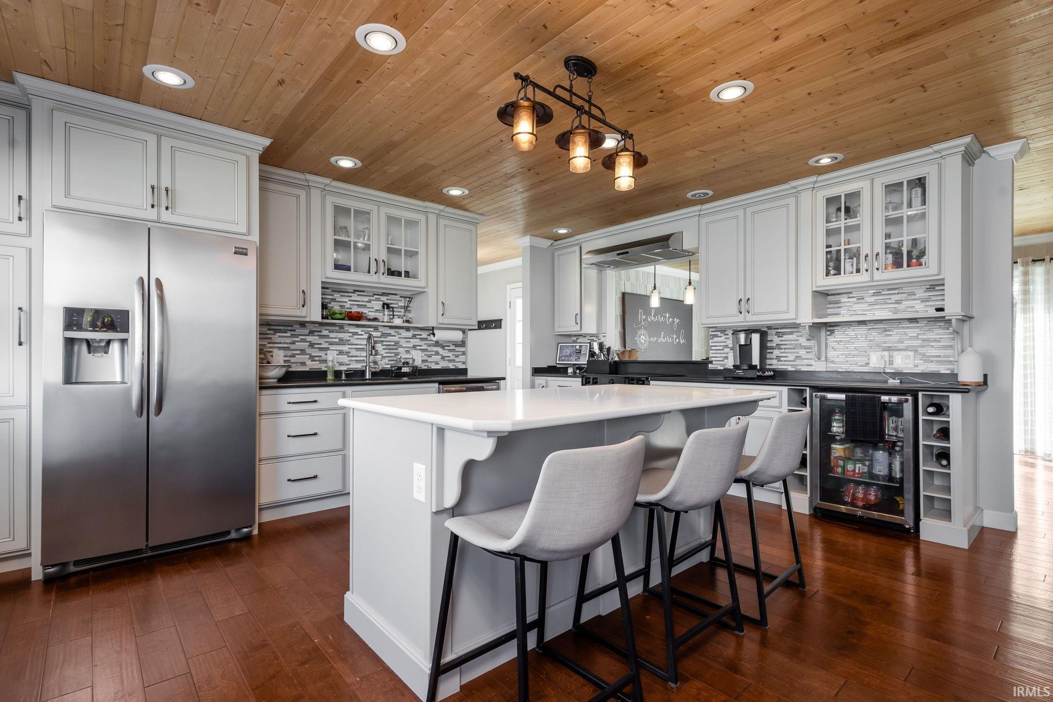 Elkhart, Indiana 46514, United States, 3 Bedrooms Bedrooms, ,3 BathroomsBathrooms,Residential,Active,243845