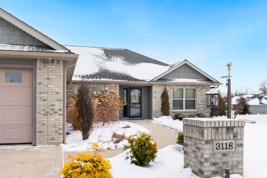 Photo of 3118 Buckners Boulevard, Fort Wayne, IN 46818 (MLS # 202549117)