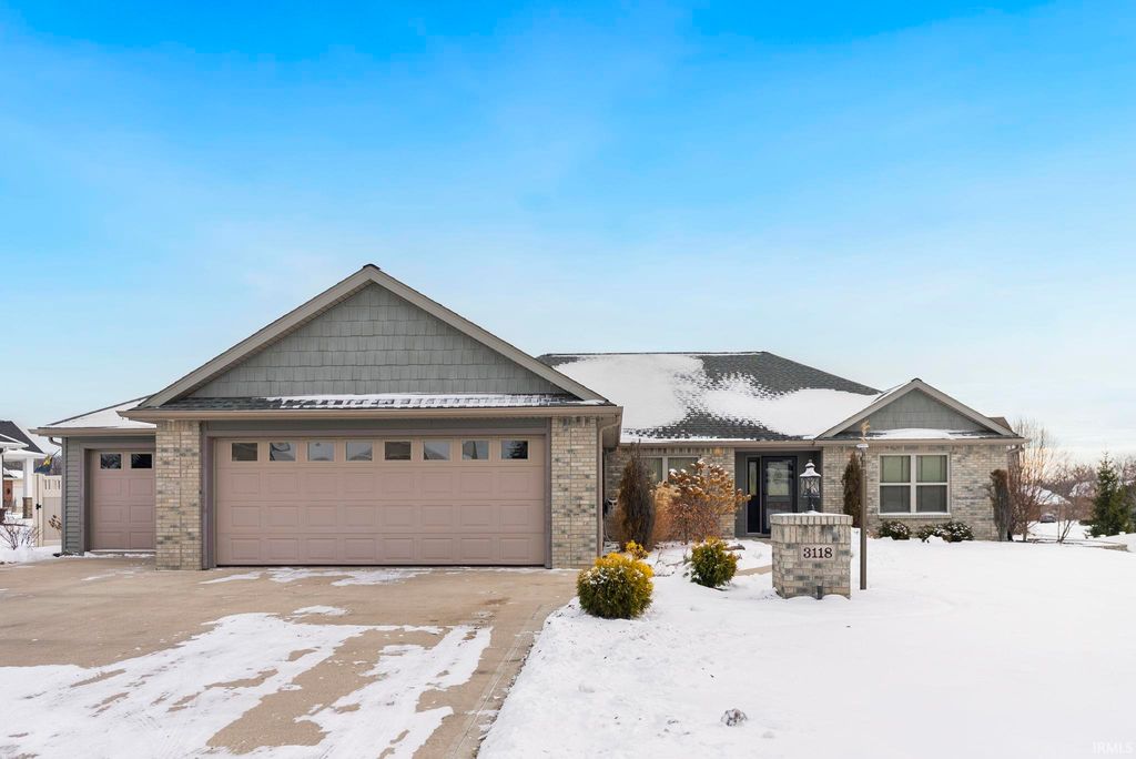 Photo of 3118 Buckners Boulevard, Fort Wayne, IN 46818 (MLS # 202549117)