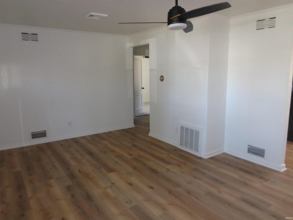 Photo of 2820 Chestnut Street, Fort Wayne, IN 46803 (MLS # 202641663)