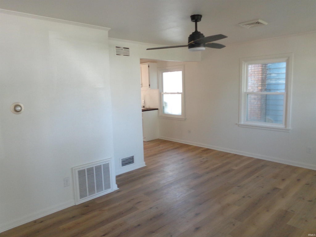 Photo of 2820 Chestnut Street, Fort Wayne, IN 46803 (MLS # 202641663)