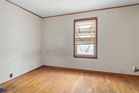 Tiny photo for 425 E Bradford Street, Marion, IN 46952 (MLS # 202549016)