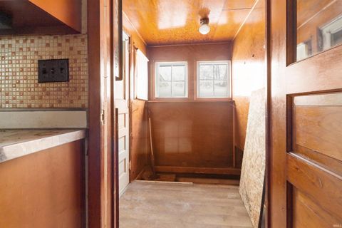 Tiny photo for 425 E Bradford Street, Marion, IN 46952 (MLS # 202549016)