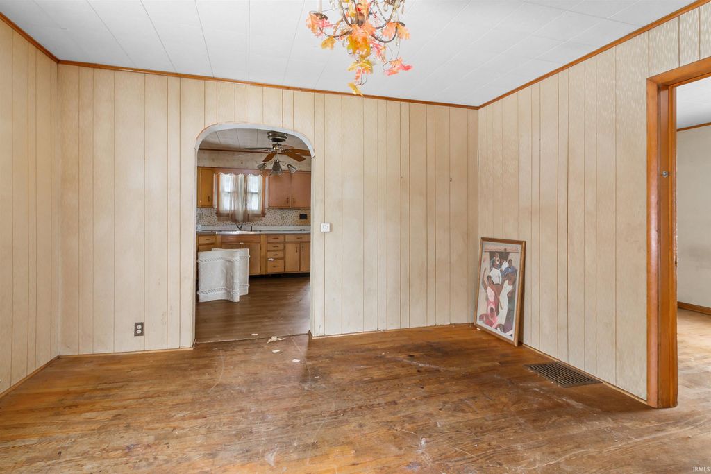 Photo of 425 E Bradford Street, Marion, IN 46952 (MLS # 202549016)