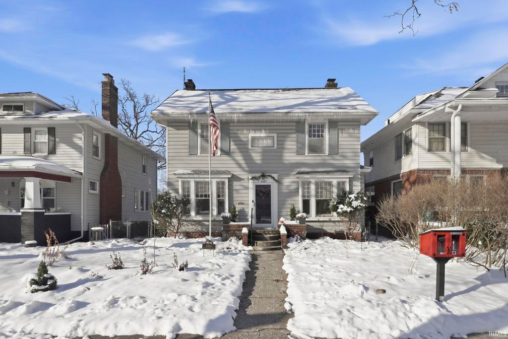 Photo of 2321 N Anthony Boulevard, Fort Wayne, IN 46805 (MLS # 202548268)