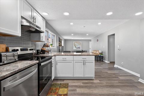 Tiny photo for 414 Cincinnati Street, Lafayette, IN 47901 (MLS # 202610518)