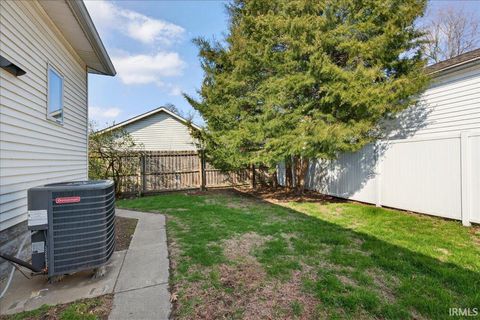 Tiny photo for 414 Cincinnati Street, Lafayette, IN 47901 (MLS # 202610518)