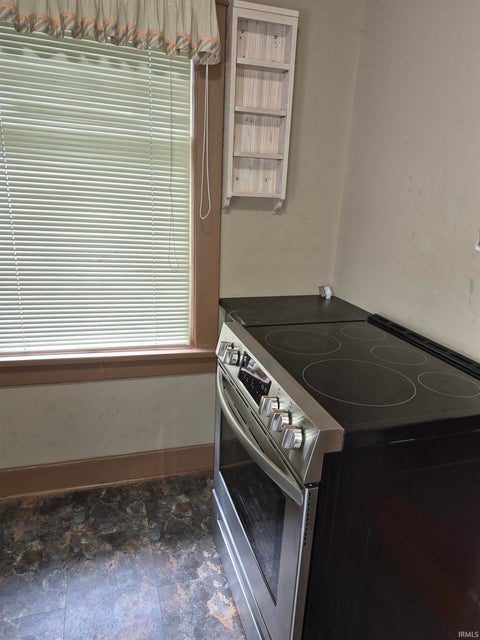 Tiny photo for 744 S 36Th Street, South Bend, IN 46615 (MLS # 202635034)