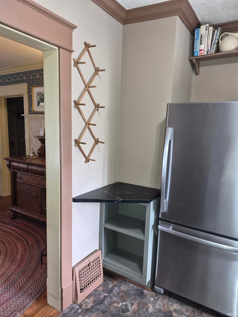Tiny photo for 744 S 36Th Street, South Bend, IN 46615 (MLS # 202635034)