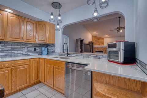 Tiny photo for 2306 Lake Drive, Evansville, IN 47711 (MLS # 202612336)