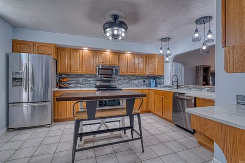 Tiny photo for 2306 Lake Drive, Evansville, IN 47711 (MLS # 202612336)