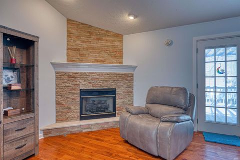 Tiny photo for 2306 Lake Drive, Evansville, IN 47711 (MLS # 202612336)