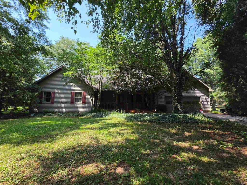 Photo of 2101 S Sievers Road, Vincennes, IN 47591 (MLS # 202634130)