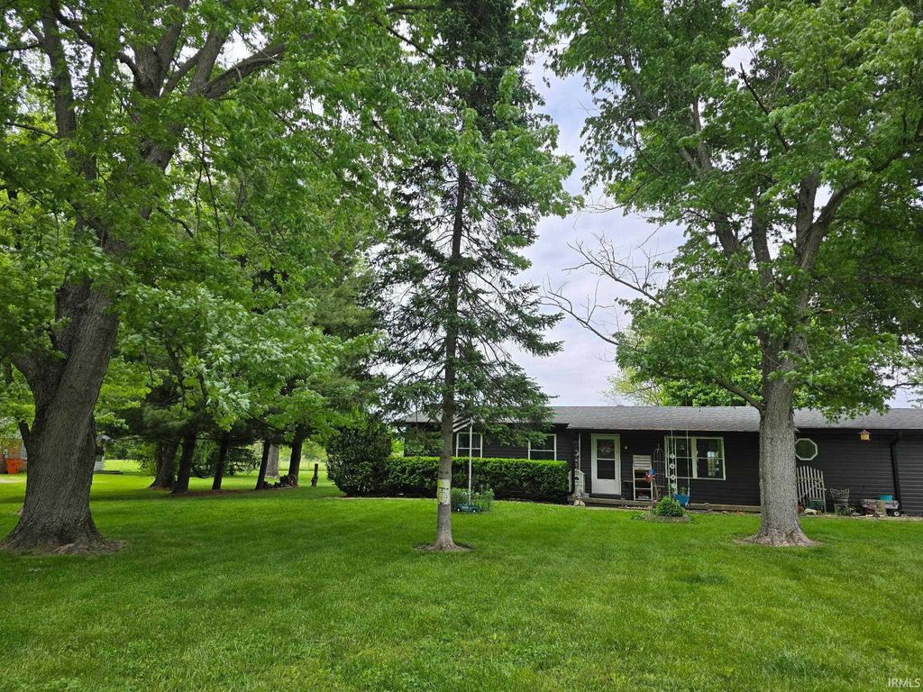 Photo of 7433 E 325 Road, Bringhurst, IN 46913 (MLS # 202618912)