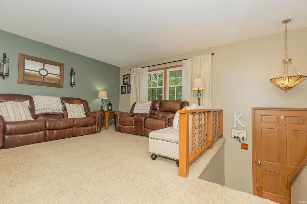 Photo of 2706 Meadow Lark Lane, Evansville, IN 47720 (MLS # 202619252)