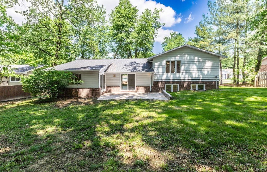 Photo of 7599 Meadow Lane, Newburgh, IN 47630 (MLS # 202616256)
