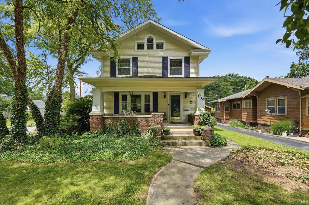 Photo of 4140 Indiana Avenue, Fort Wayne, IN 46807 (MLS # 202624659)
