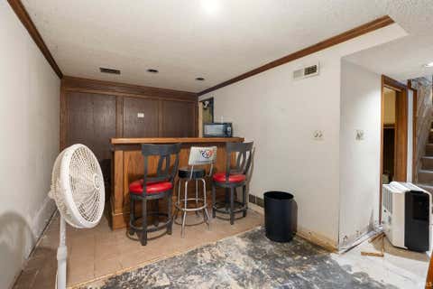 Tiny photo for 4140 Indiana Avenue, Fort Wayne, IN 46807 (MLS # 202624659)
