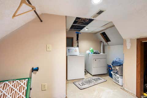Tiny photo for 4140 Indiana Avenue, Fort Wayne, IN 46807 (MLS # 202624659)