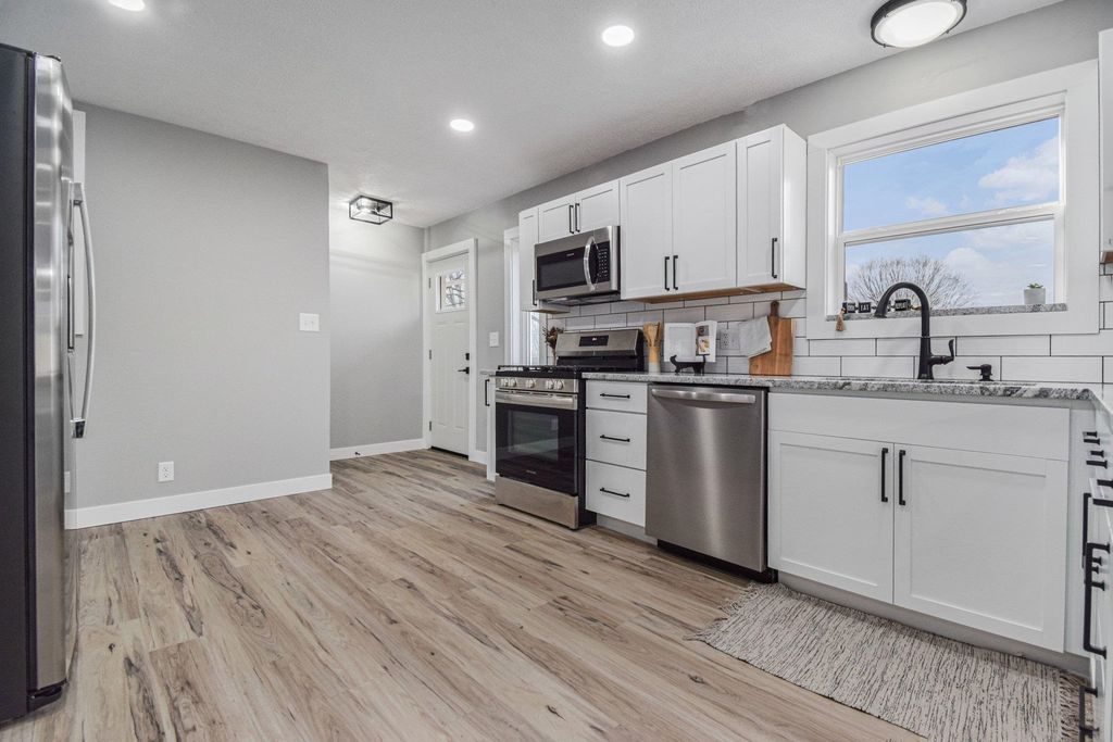 Photo of 26842 Pleasant Place, Elkhart, IN 46514 (MLS # 202609415)