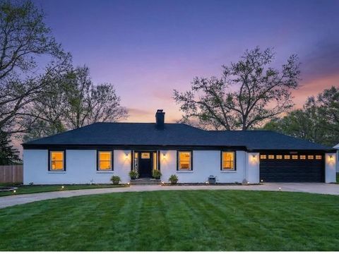 Photo of 26842 Pleasant Place, Elkhart, IN 46514 (MLS # 202609415)