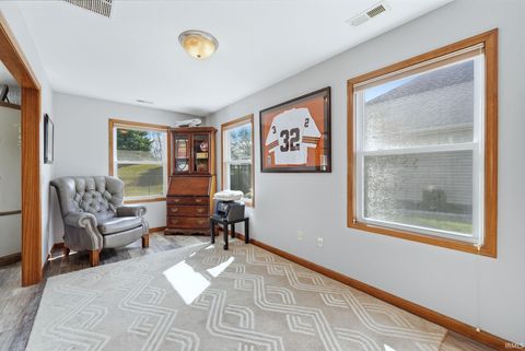 Tiny photo for 11305 Nightingale Cove, Roanoke, IN 46783 (MLS # 202608310)