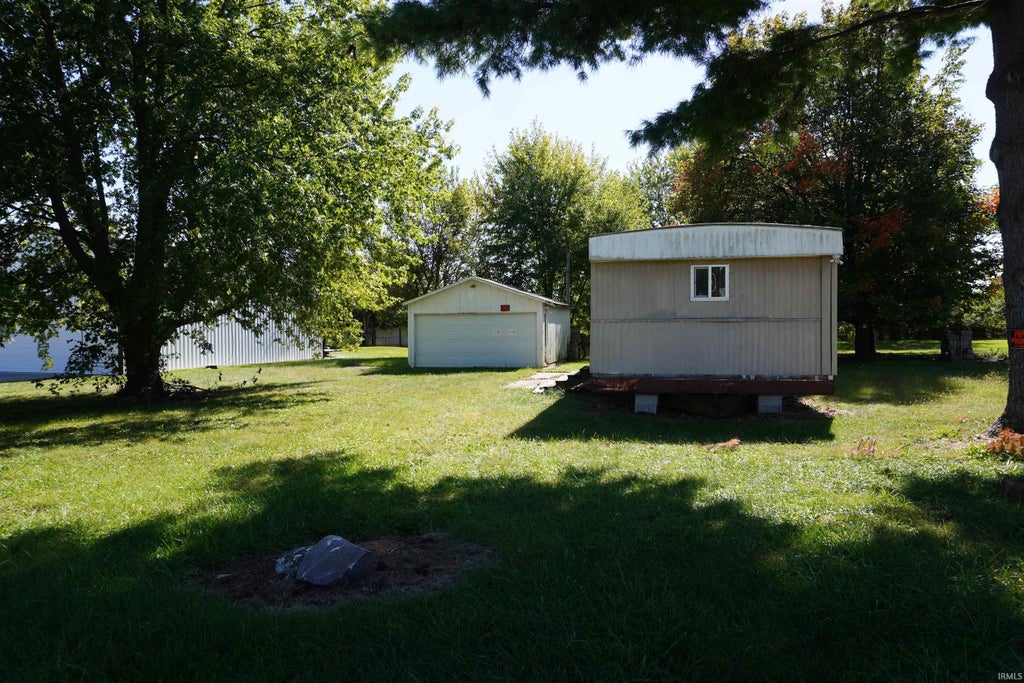 Photo of 6373 E South Street, Crawfordsville, IN 47933 (MLS # 202642041)
